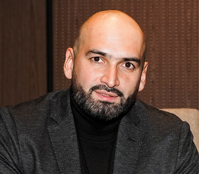 Александр Дзукаев