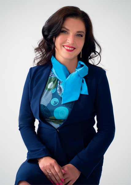 Елена Бушуева — участник номинации  «Руководитель компании в сфере бизнес-услуг» премии «Человек года 2023»