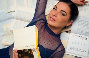Знаю 15 языков. «Восьмирукая богиня» — это про меня