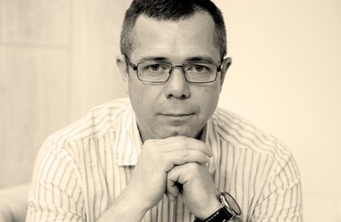 Александр Бузмаков директор сети доставки роллов и пицц «Япономания» номинант премии «Человек года-2025»