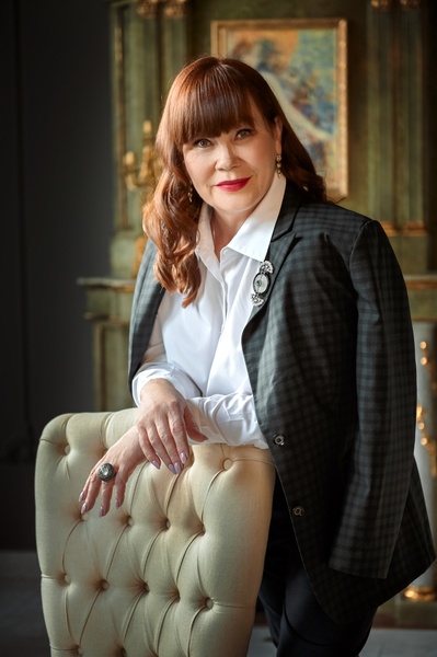 В каждом камне — история, в каждом украшении — душа