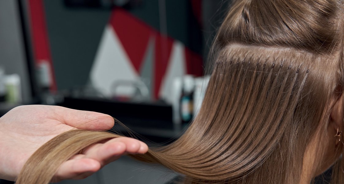 4 заблуждения  о процедуре наращивания волос