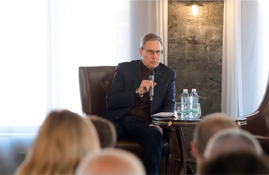 Такие лекции позволяют сверить часы и выстроить стратегию бизнеса