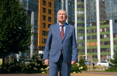 80 лет. Три поколения. Одно дело